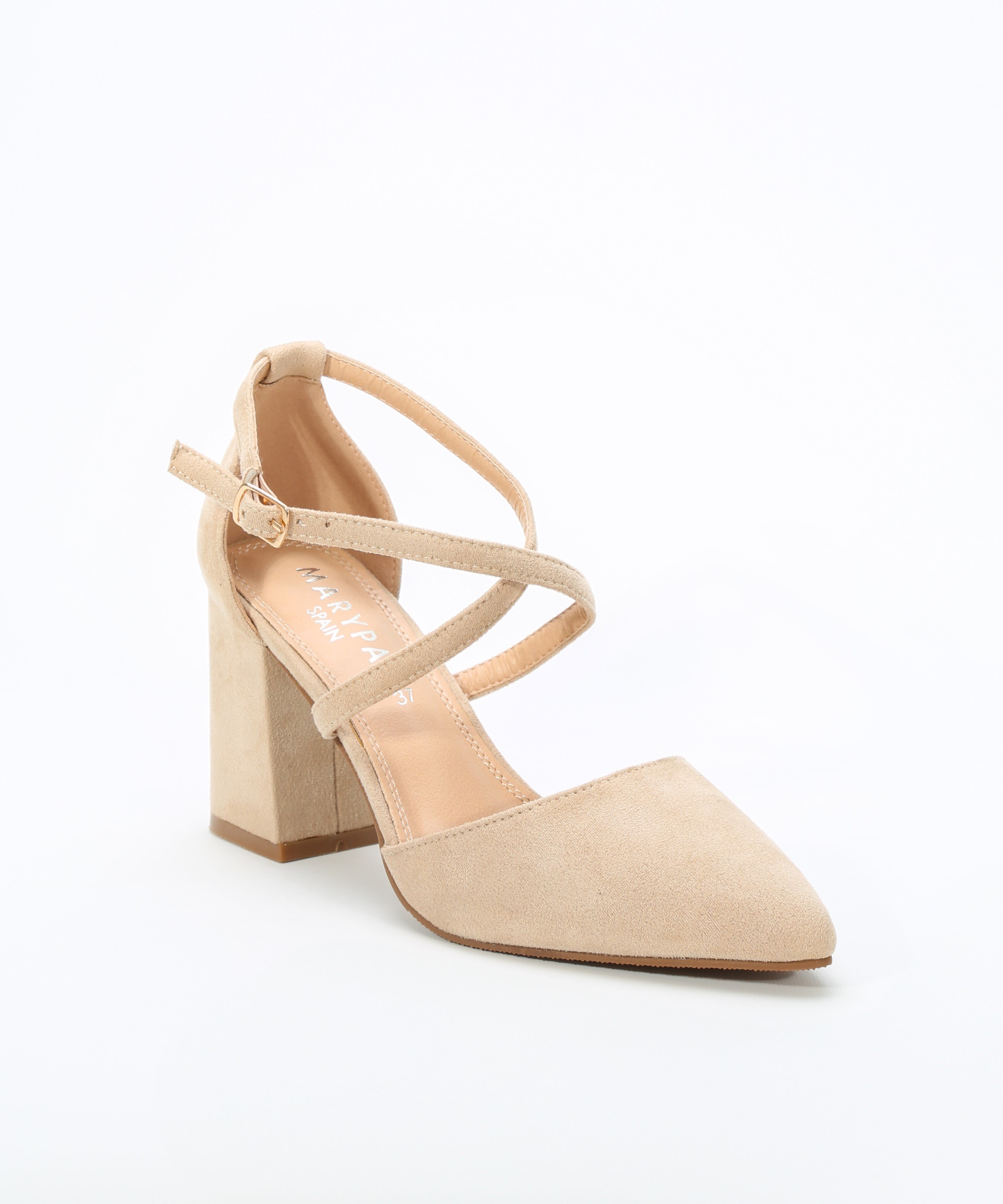 Zapato tac&oacute;n tiras cruzadas 